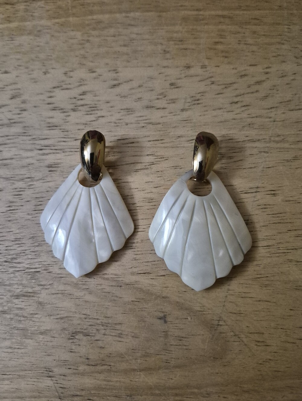 Vintage 80s Mother of Pearl Shell Clip On Earrings Gold Fan Statement Geometric